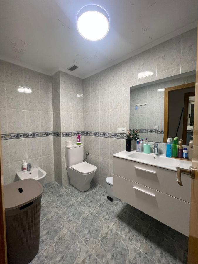 Habitacion Privada En Piso Compartido Hotel Valencia Ngoại thất bức ảnh