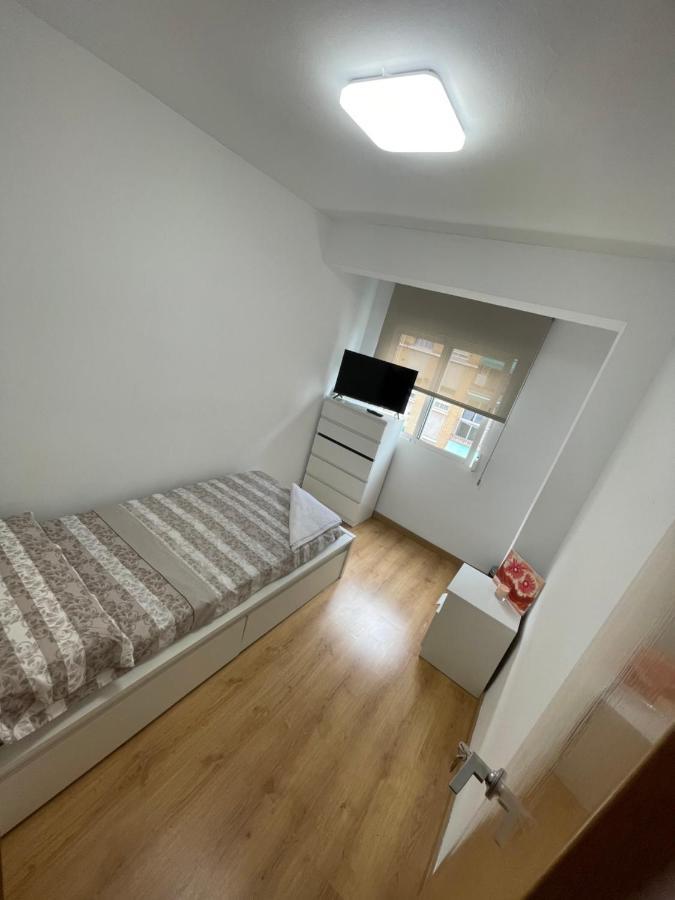 Habitacion Privada En Piso Compartido Hotel Valencia Ngoại thất bức ảnh